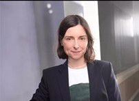 Angela investigadora