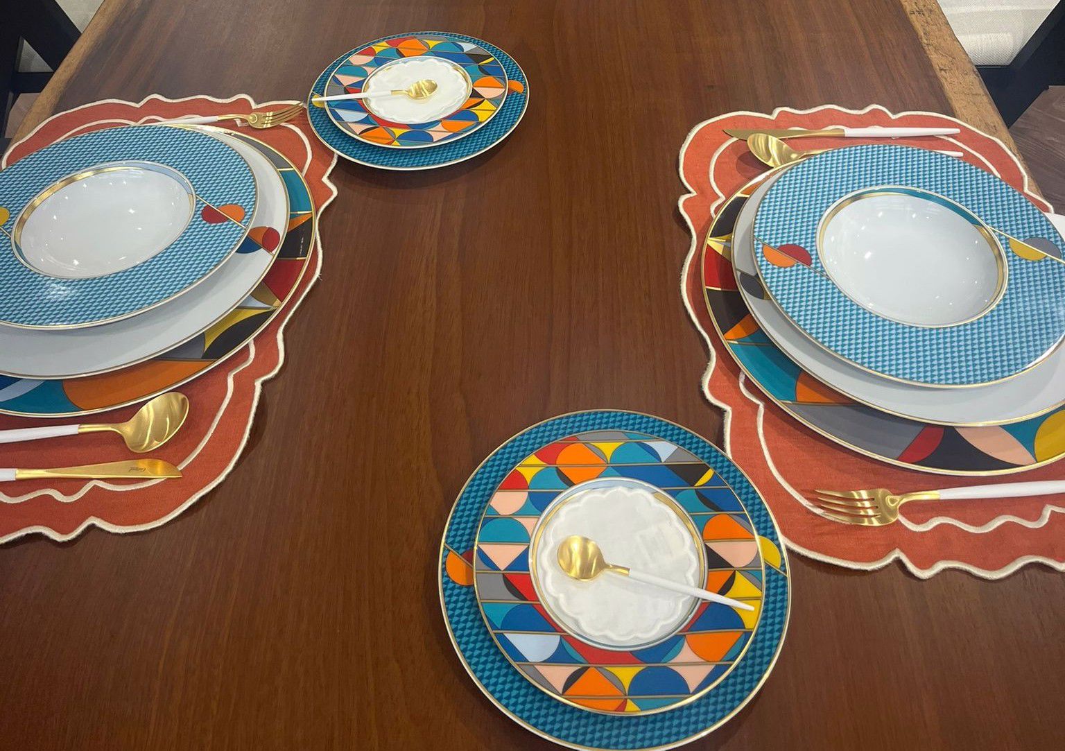 showroom riade 112025