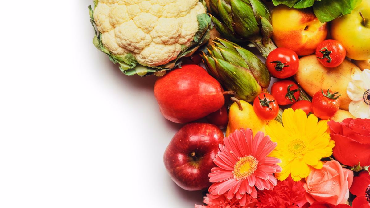 Fruits, vegetables and flowers